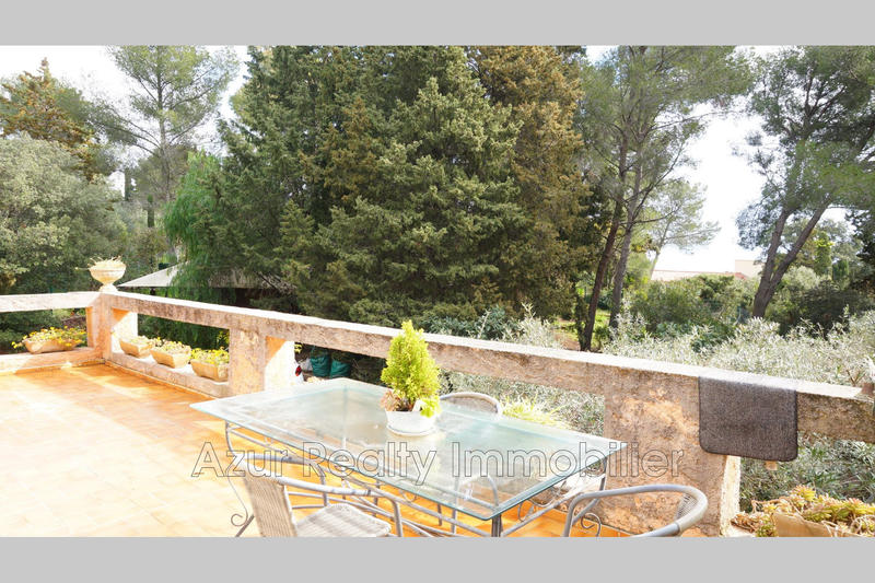 Villa - 152 m² - 8 pièces