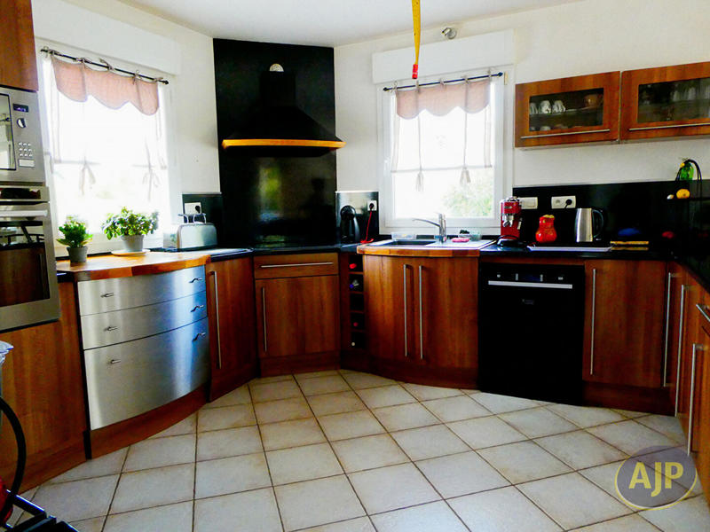 Maison - 138 m² - 6 pièces