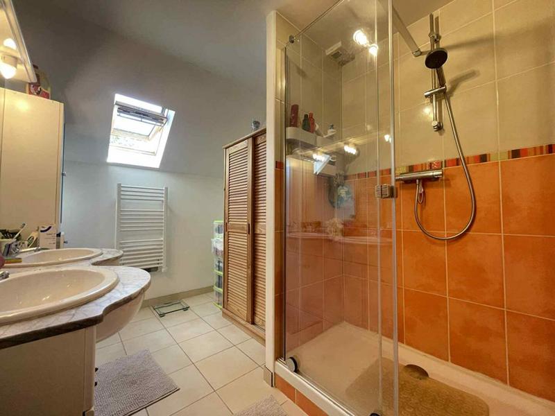 Maison - 94 m² - 5 pièces