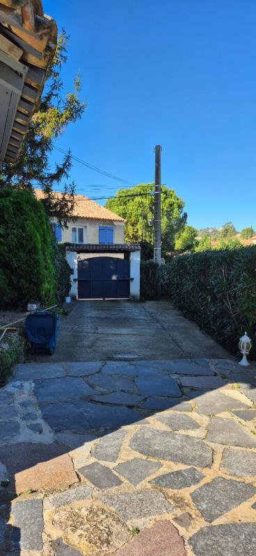 Appartement - 99 m² - 4 pièces