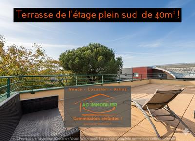 Maison - 240 m² - 8 pièces