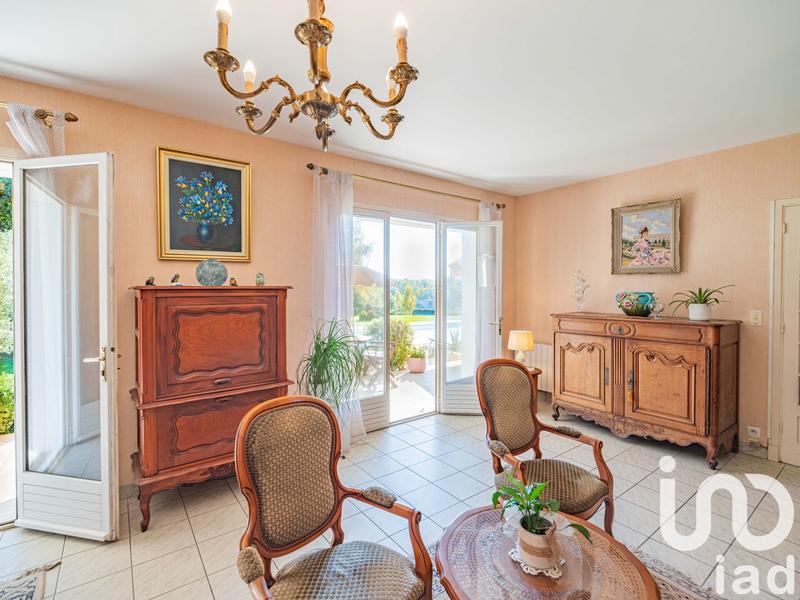 Maison - 230 m² - 7 pièces