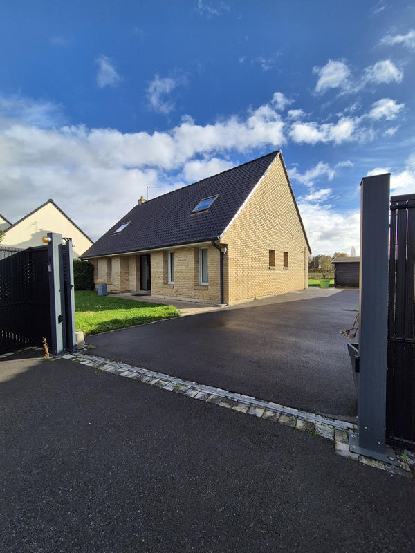 Maison - 140 m² - 6 pièces