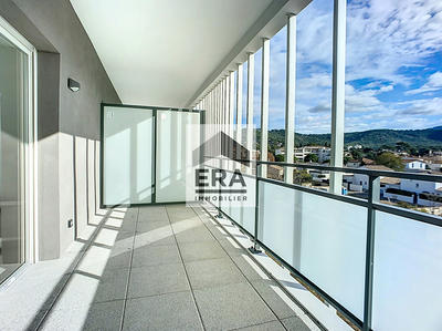 Appartement - 77 m² - 4 pièces