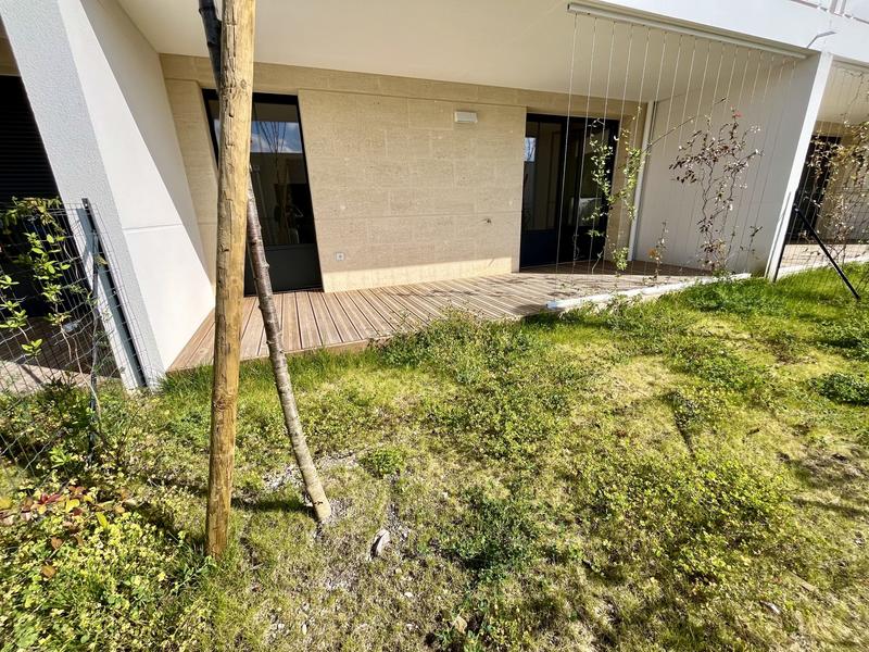 Appartement - 90 m² - 4 pièces