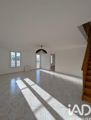 Maison - 283 m² - 9 pièces