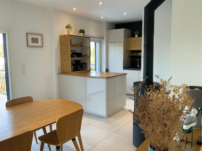 Maison contemporaine - 188 m² - 12 pièces