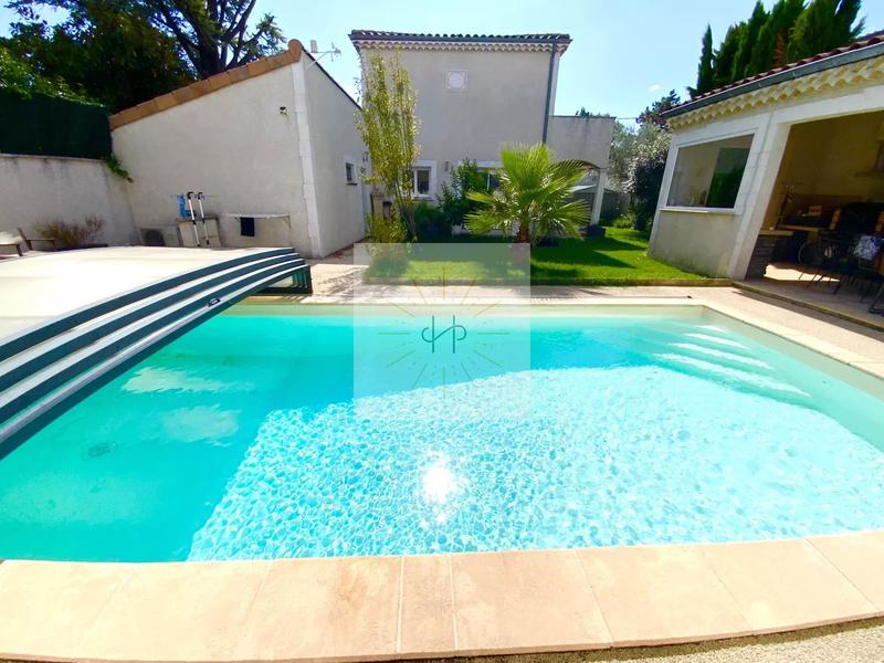 Maison - 128 m² - 6 pièces