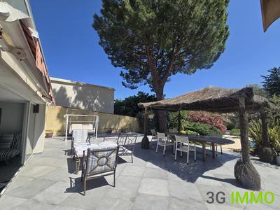 Maison - 164 m² - 6 pièces