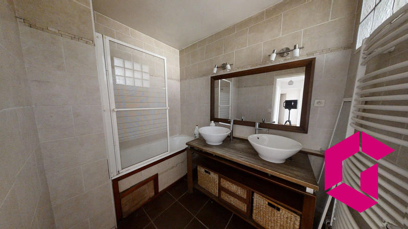 Appartement - 106 m² - 4 pièces