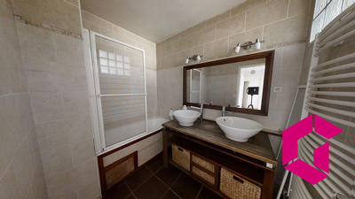 Appartement - 106 m² - 4 pièces