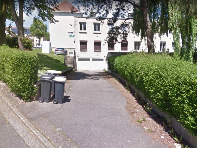 Parking / Garage - 1 m²