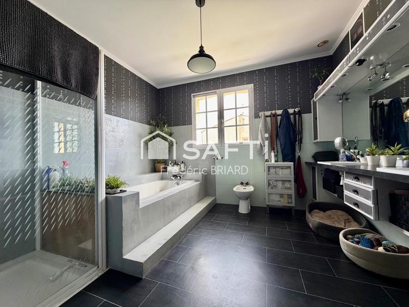 Maison - 179 m² - 6 pièces