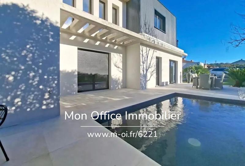 Villa - 276 m² - 7 pièces