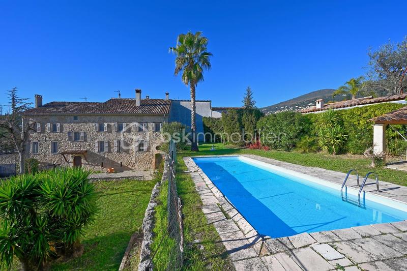 Corps de ferme - 355 m² - 9 pièces