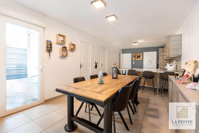 Maison - 125 m² - 6 pièces