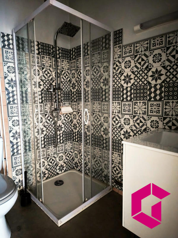 Maison - 150 m² - 9 pièces