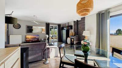 Maison - 140 m² - 6 pièces