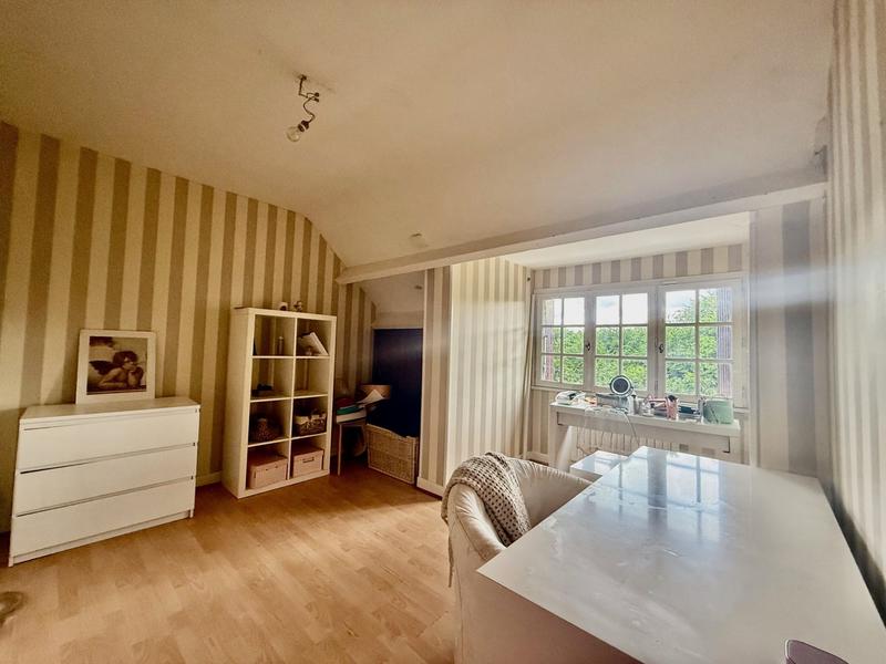 Maison - 153 m² - 7 pièces