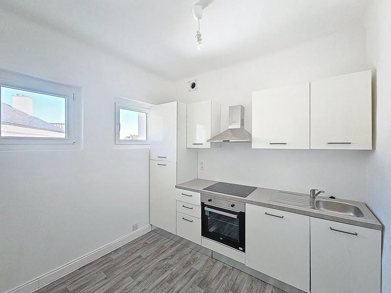 Appartement - 110 m² - 6 pièces