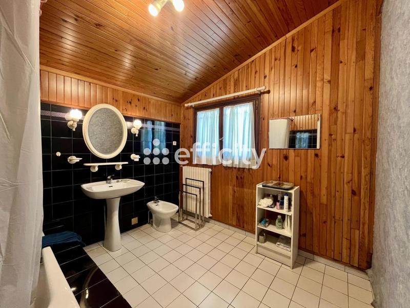 Maison - 130 m² - 5 pièces