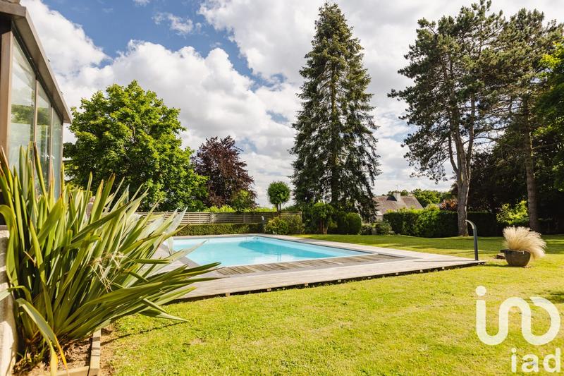 Maison - 210 m² - 8 pièces