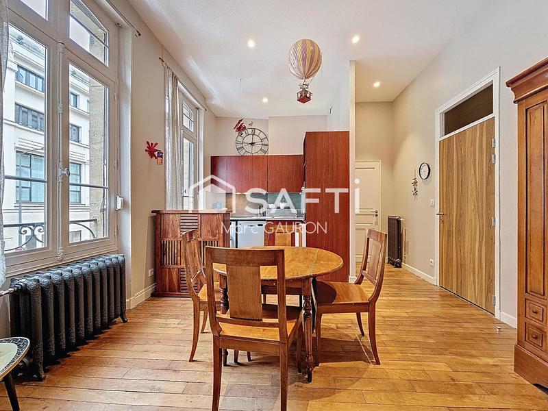 Appartement - 160 m² - 7 pièces