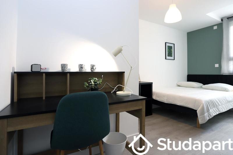 Chambre - 12 m² - 1 pièce