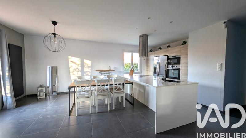 Maison - 83 m² - 4 pièces