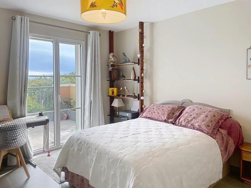 Appartement - 92 m² - 4 pièces