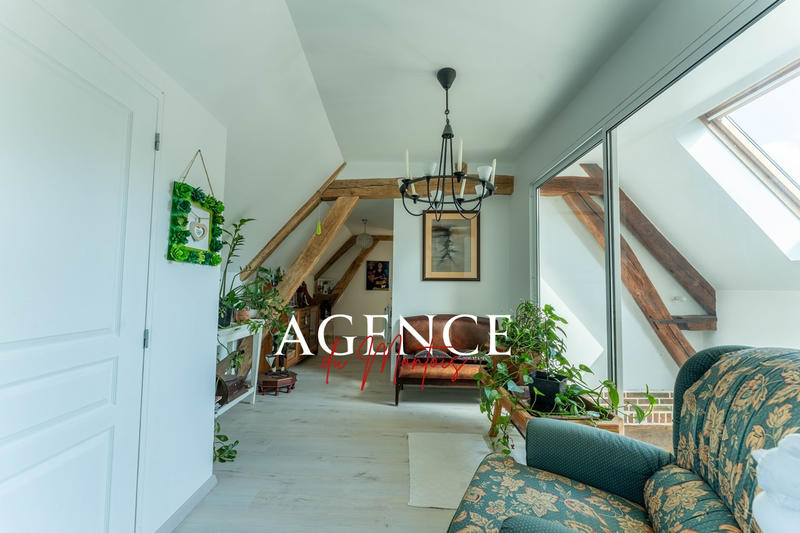 Maison - 179 m² - 6 pièces