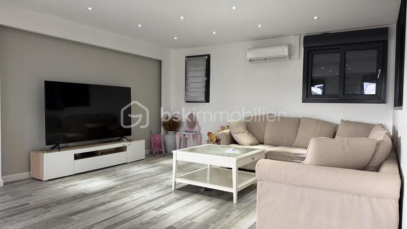 Maison - 160 m² - 7 pièces