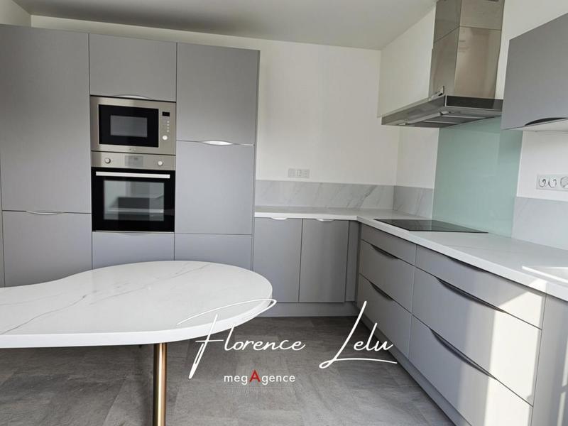 Maison traditionnelle - 149 m² - 7 pièces