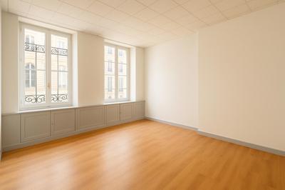 Bureau - 235 m²