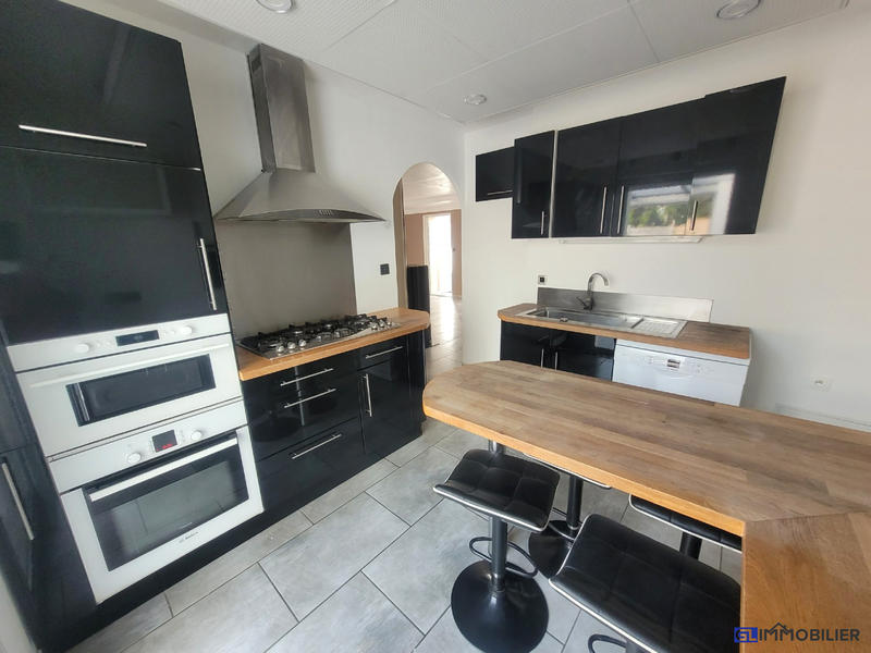 Maison - 128 m² - 7 pièces