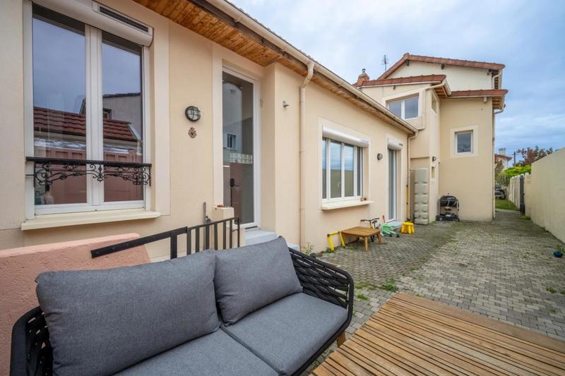 Maison - 120 m² - 5 pièces