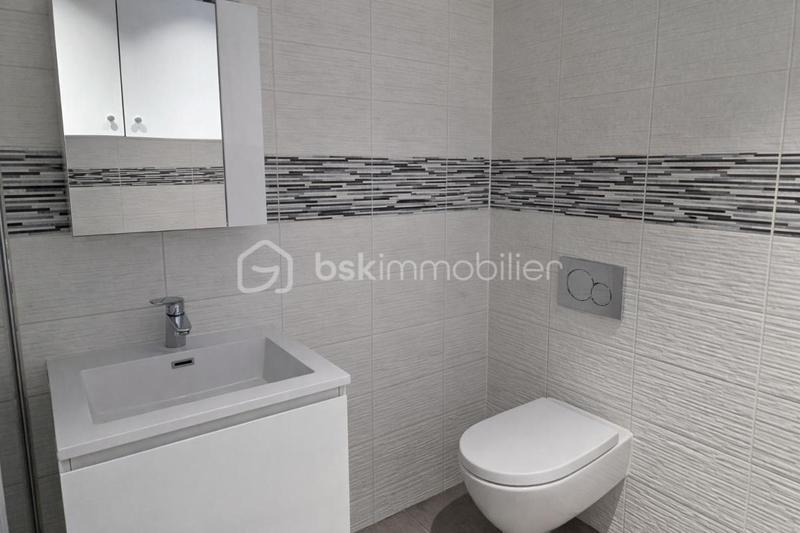 Maison - 309 m² - 17 pièces