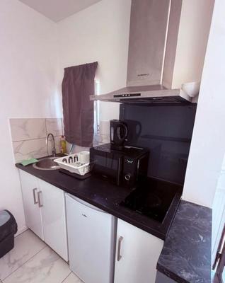 Studio - 25 m² - 1 pièce