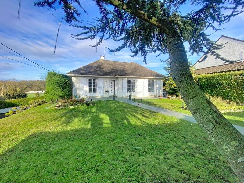 Maison traditionnelle - 112 m² - 6 pièces