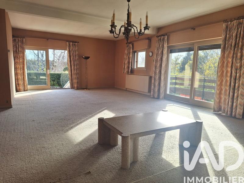 Maison - 225 m² - 7 pièces