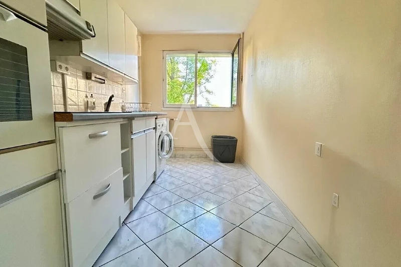 Bureau - 64 m² - 3 pièces