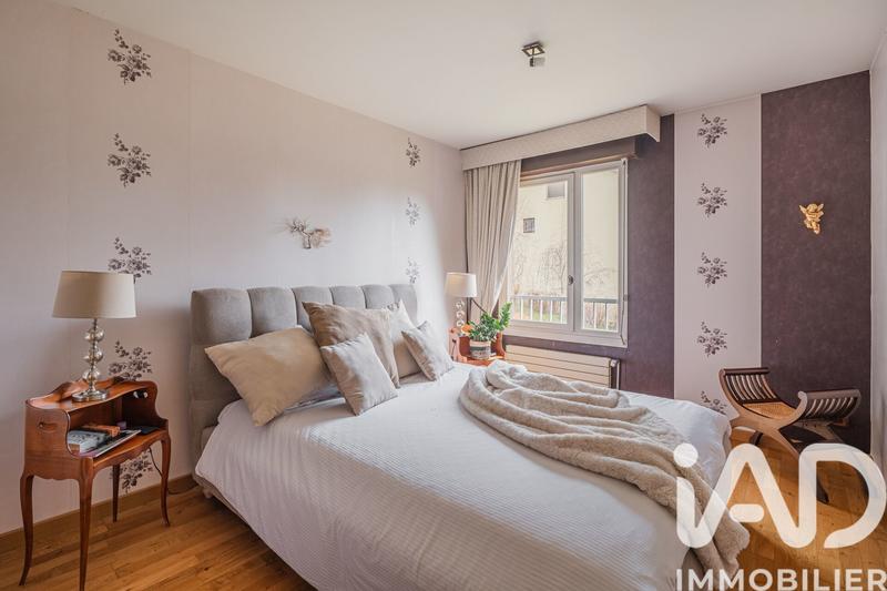 Appartement - 94 m² - 4 pièces