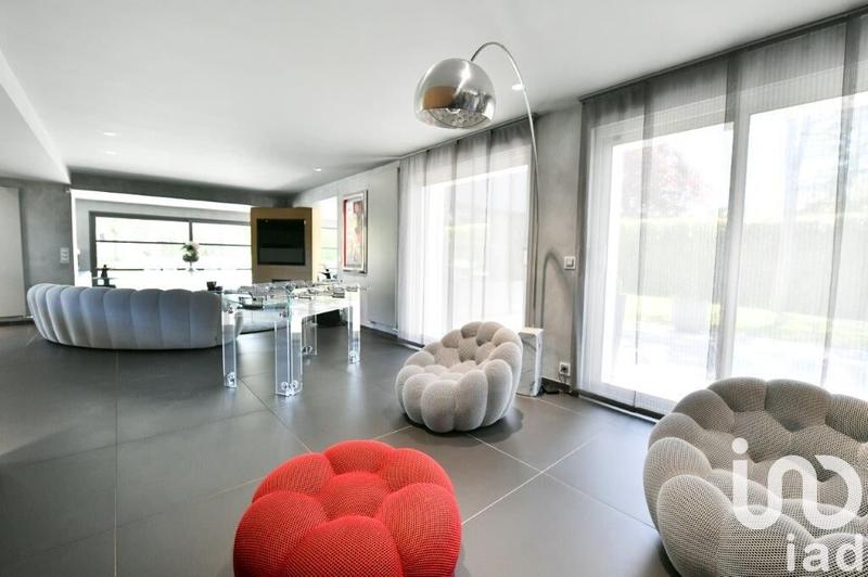 Maison de maîtres - 265 m² - 7 pièces