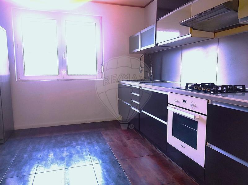 Maison - 91 m² - 5 pièces