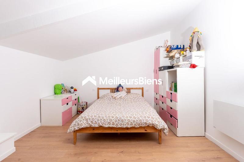 Maison - 141 m² - 6 pièces