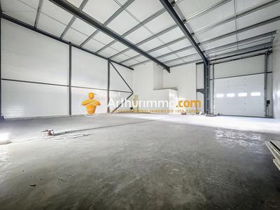 Bureau - 417 m² - 2 pièces