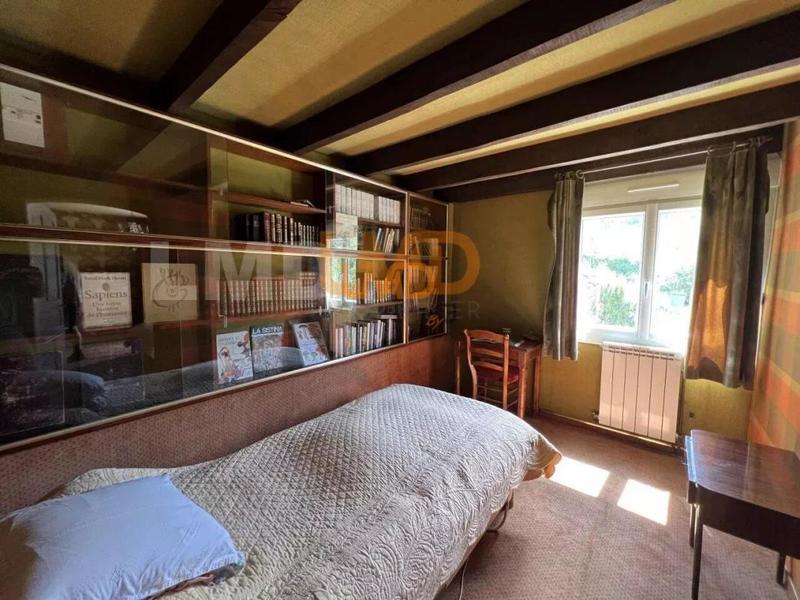 Villa - 237 m² - 8 pièces