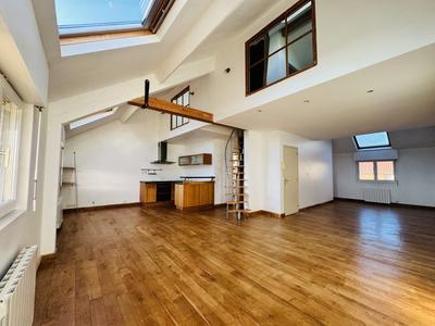 Duplex - 92 m² - 4 pièces