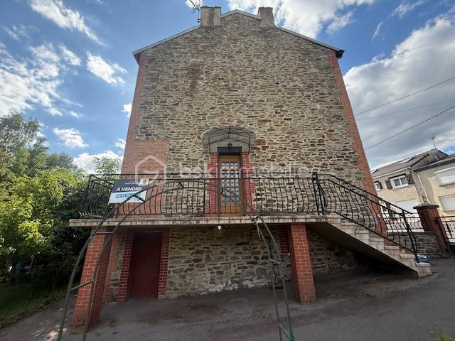 Maison de village - 90 m² - 5 pièces