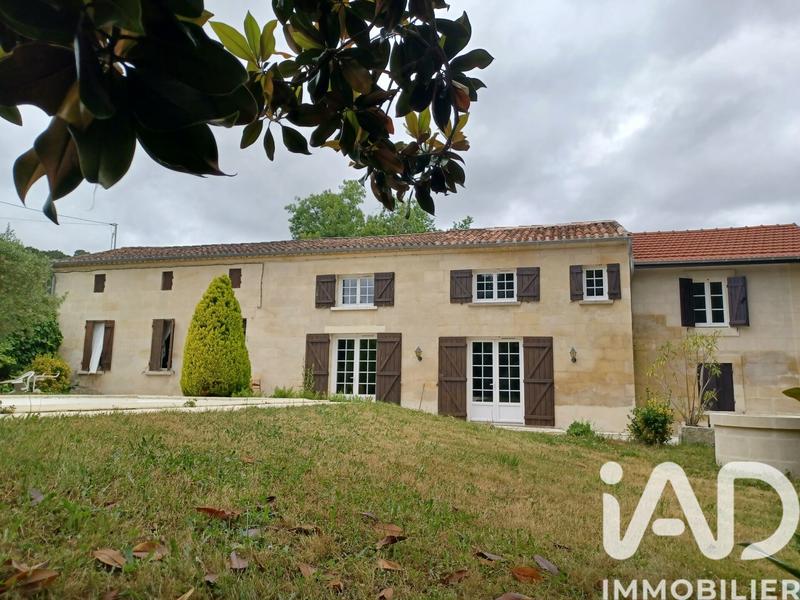 Maison - 200 m² - 5 pièces